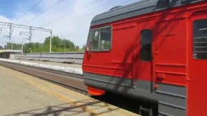 ЭД9М-0102 с пригородным поездом 6307 Большой Луг - Иркутск-Пассажирский