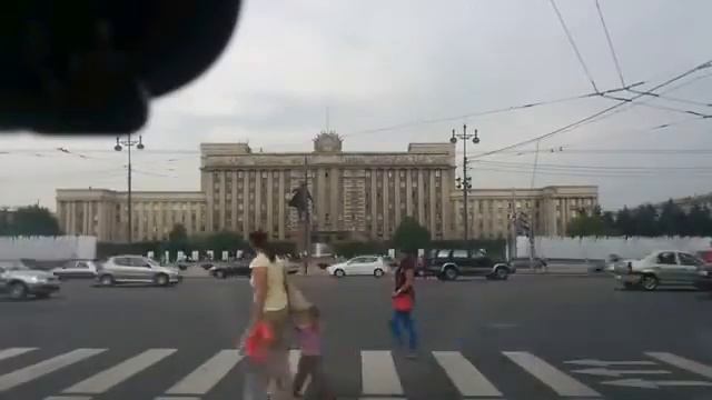 Солдат США на розовом велике. Московский проспект