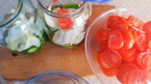 Очень Вкусный Салат на Зиму. БЕЗ ВАРКИ! Салат Который Понравится Всем. Помидоры, огурцы, лук.