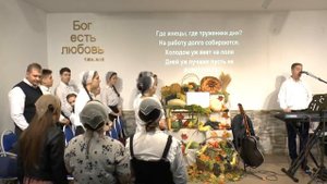 Нива вся белешенька стоит
