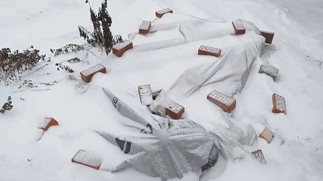 Разрушается ли декоративный бетон зимой? И сильно ли скользит на морозе? смотреть онлайн