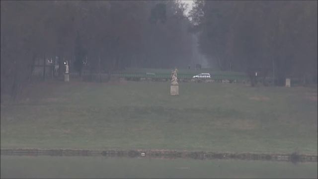 Ранние зимние сумерки в парке замка Шантильи смотреть онлайн