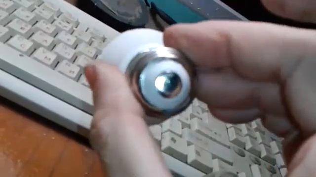 Что будет если последовательно подключить светодиодную и эконом лампочку смотреть онлайн