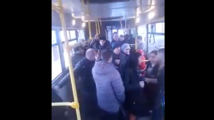 В Красноярском автобусе пассажиры поймали карманников