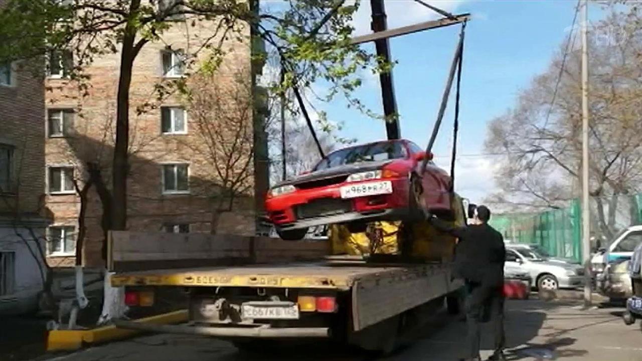 В Приморье задержан лихач, который регулярно устра... опасные гонки на улицах Находки и Владивостока