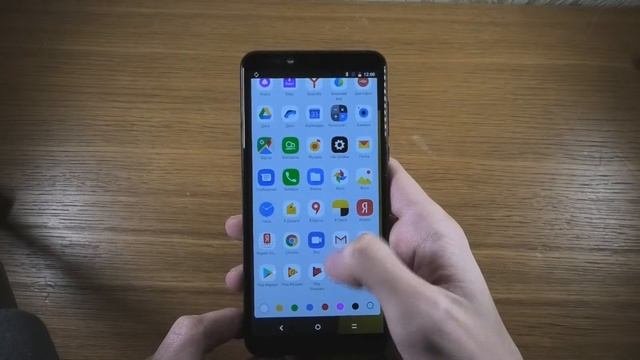 Смартфон Яндекс.Телефон: распаковка и текстовый обзор