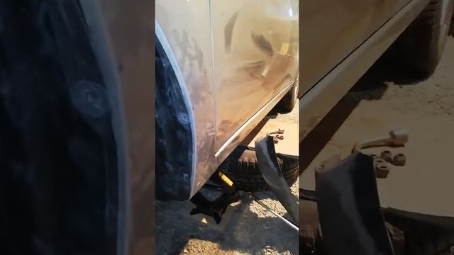 Замена подкрылки левого Tayota Raktis 11год