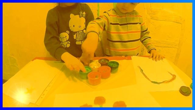 Рисуем пальчиковыми красками.Drawing Finger paint смотреть онлайн
