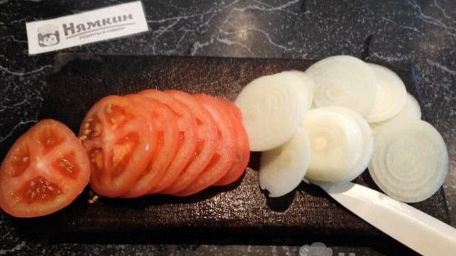 Classic French-style meat in the oven смотреть онлайн