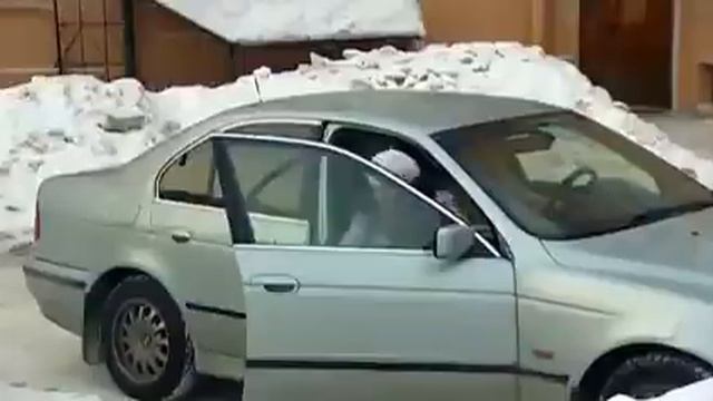 Падал белый снег молча падал голову кружил, ты милее всех я своей любимой говорил как же ты могла смотреть онлайн