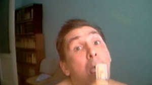 2. Герасим и  Муму после аварии отдыхают (2009)