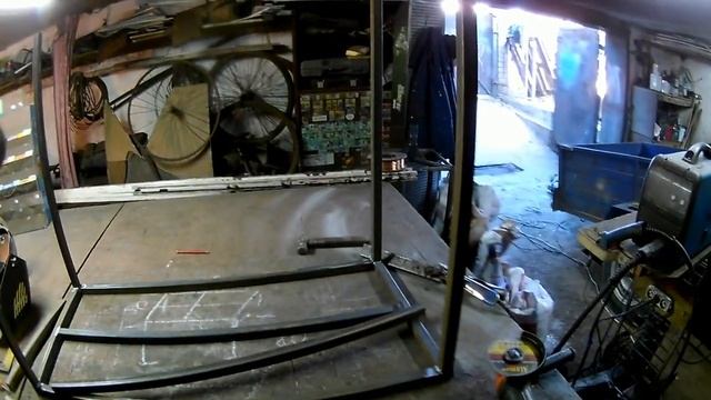 Железный столик и где я пропал смотреть онлайн