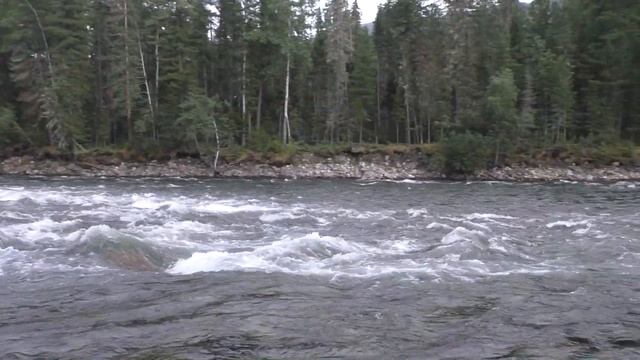 Рыбалка на ХАРИУСА и ЛЕНКА , горная река , пороги  в Северобайкальске . ЧАСТЬ  1.