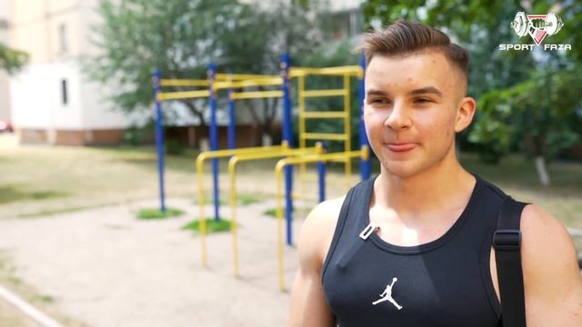 Огромные Ноги Базуки в 18 лет! Том Платц из УКРАИНЫ! смотреть онлайн