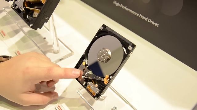 Toshiba HDD e SSD IFA 2015 • Ridble смотреть онлайн
