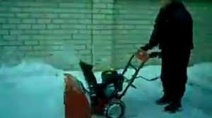 Снегоуборщик MTD M 61 в работе, часть 1