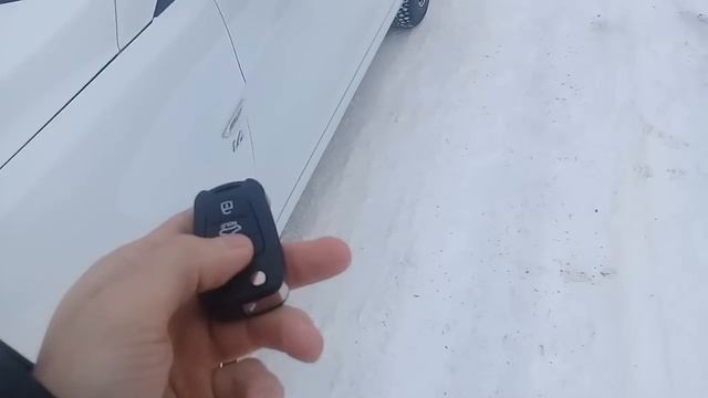 Hyundai Solaris - Расширенные возможности штатного ключа смотреть онлайн