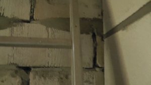 Потрескался газобетон по наружным углам. Очень нужен совет.