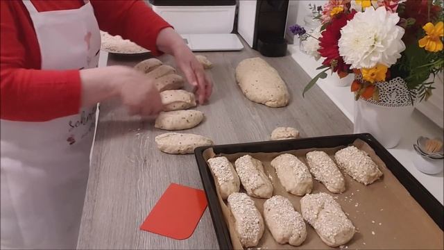 Булочки с Беляшами! смотреть онлайн