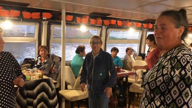 Теплоход Чайка на реке Агидель смотреть онлайн