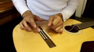 Замена нейлоновых струн на классической гитаре