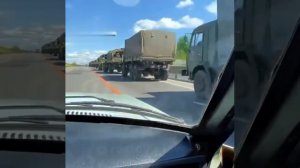 Сильное видео! Водитель включил песню Любэ "Давай за..когда проезжал нашу колону в Ростовской обл