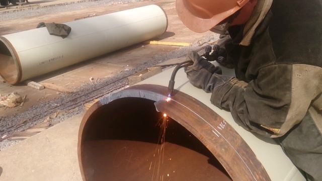 Резка трубы диаметром 1020 под фаску. Мордовия Арена. смотреть онлайн