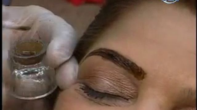 part 4 Tutorial Aprenda de forma facil colocar henna nas Sobrancelhas смотреть онлайн