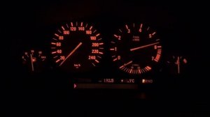 Bmw e39 525i engine sound/ Звук двигателя Бмв е39 525i