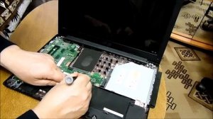 Как вынуть встроенную батарею в ноутбуке ASUS