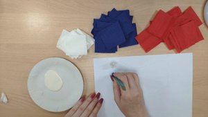 Мастер-класс "Флаг России" в технике "торцевание"