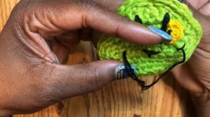 How to Add the Nose and Mouth on a Crochet Grinch Applique: Crochet Tutorial