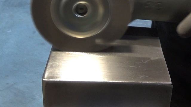 Сатинирование нержавейки. Веерные лепестковые круги Gtool.