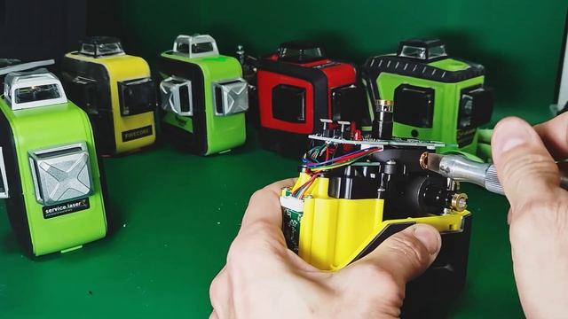Как сделать самый точный лазерный уровень / модернизация прибора по аналогии с уровнем DeWalt смотреть онлайн