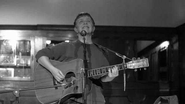 Maggie Holland - Salt of the Earth смотреть онлайн