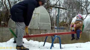 Горка и качели