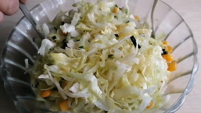 Салат из пекинской капусты. Домашний рецепт диетического салата.