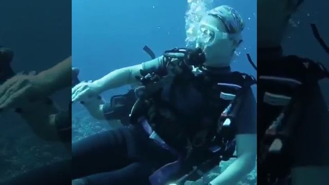 Екатерина Андреева занимается дайвингом смотреть онлайн