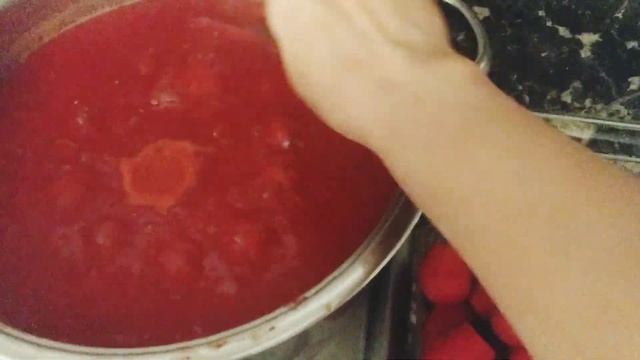 ВКУСНЕЙШИЕ ПОМИДОРЫ В СОБСТВЕННОМ СОКУ смотреть онлайн