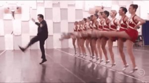 Украинский наш кан кан танец