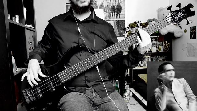 Marilyn Manson - Killing Strangers 4K Bass Cover смотреть онлайн