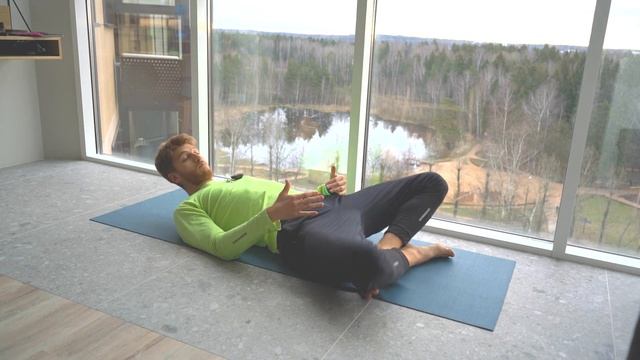 ОДНО УПРАЖНЕНИЕ, КОТОРОЕ ПОМОЖЕТ СЕСТЬ В ПОЗУ ЛОТОСА / йога лотос смотреть онлайн