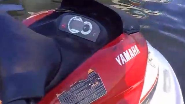 Скутер Wave Runner GP 800 R смотреть онлайн