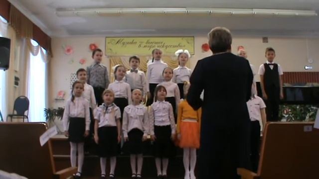 Хор 1 класса "Колокольчики" Ольга Трифонова «Мы сегодня с папой повара» , Сергей Халаимов «Кисточка смотреть онлайн