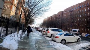 Обзор зимнего Брайтон Бич в Нью-Йорке