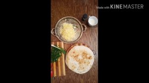 Лаваш с зеленью,помидорами и сыром в микроволновке