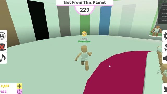 ПОПРОБУЙ ОДЕТЬСЯ ЗА 100 СЕКУНД В МОДЕ – челендж в роблокс - Fashion Famous Roblox смотреть онлайн