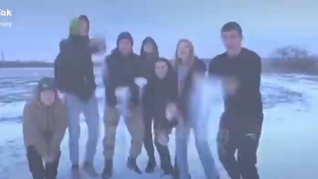 с днём рождения Валентина Ивановна?