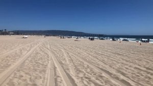 HERMOSA BEACH - Walking Hermosa Beach, Los Angeles, South Bay, California, USA - 4K HD