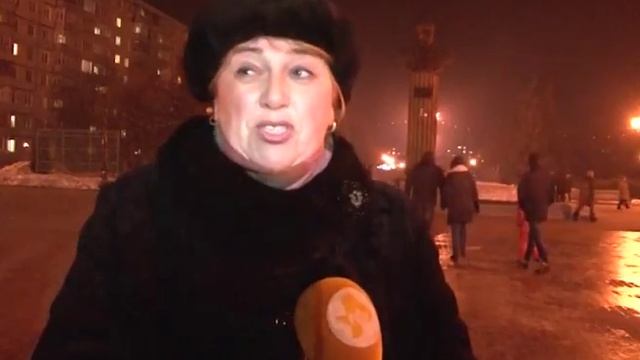 Праздничный салют в честь освободителей Старого Оскола смотреть онлайн